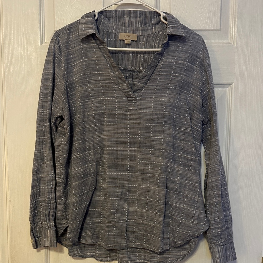 LOFT OUTLET Women's light blue  V-Neck Blouse